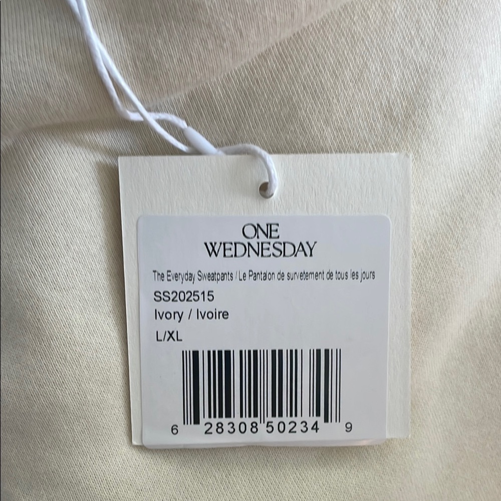 OneWednesday Cream Sweatpants - Picture 3 of 4